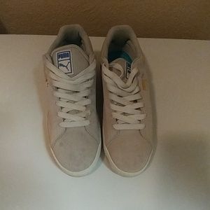 Men's Suede Puma Sneakers